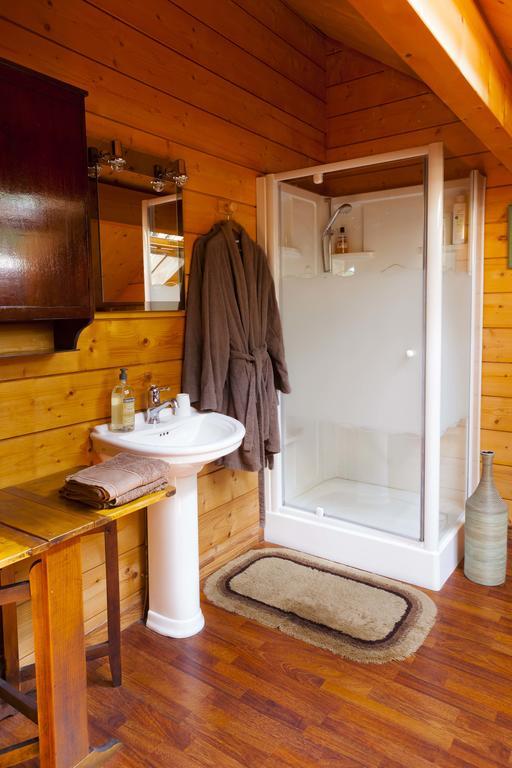Chambres D'Hotes Le Chalet Condat-sur-Vienne Ngoại thất bức ảnh
